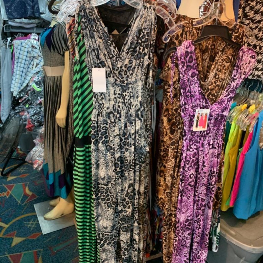 Clothes - Picture 5 of 8